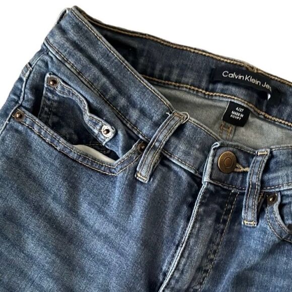 Calvin Klein Straight Leg Mid-Rise Denim Blue Jeans Size 4/27 - Picture 2 of 11